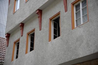 Kuechenbrand in der Esslinger Webergasse fordert 2 Verletzte 